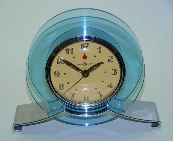 Telechron 3H160 Rapture, double blue lucite rings on chrome base