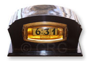 Pennwood digital clock with brown bakelite cabinet