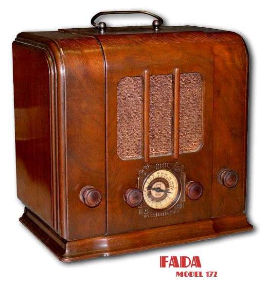 Fada Radio model 172, wood cabinet with handle