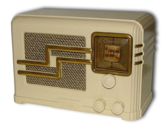 Fada Radio model 354G, white plaskon with gold trim, 1937