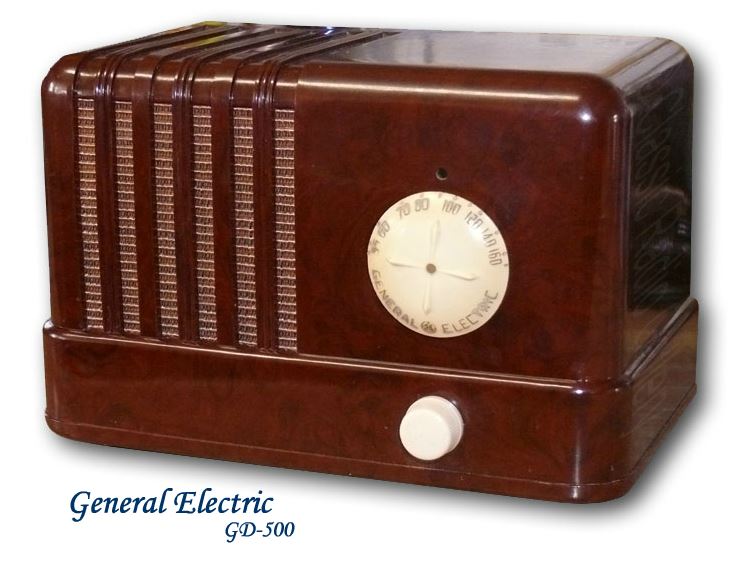 General Electric Radio model GD500, brown bakelite, 1939