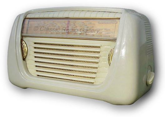 RadioMarelli model RD150, white plaskon, Italy