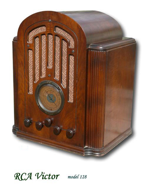 RCA Victor Radio model 128, large tombstone with shouldered cabinet