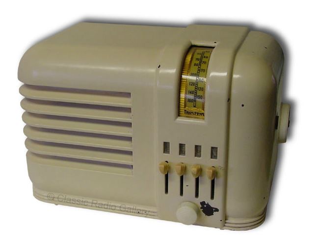 Truetone Radio model D941, bakelite