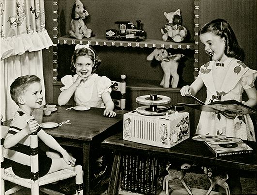 RCA Alice in Wonderland phonograph photo