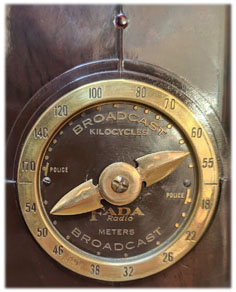 Fada radio model 450 dial