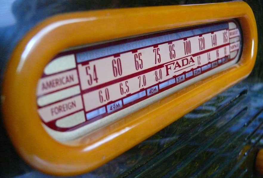 FADA 659 dial closeup