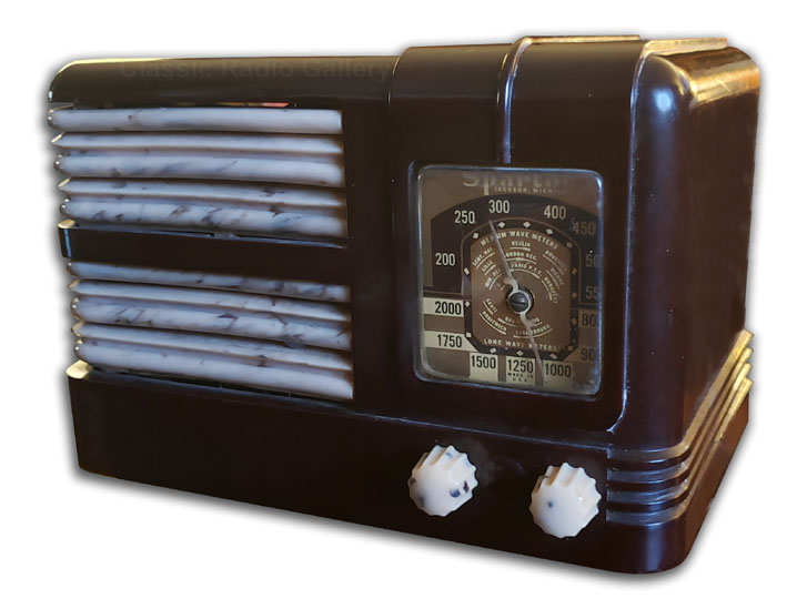 Sparton split-grille radio with Short Wave