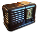 Belmont Radio model 4B112 battery set, brown bakelite