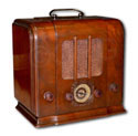 Fada Radio model 172 wood radio with handle