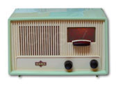 Nora Radio model Menuett, green cabinet, flip dial, German